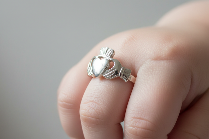 Claddagh Birthstone
