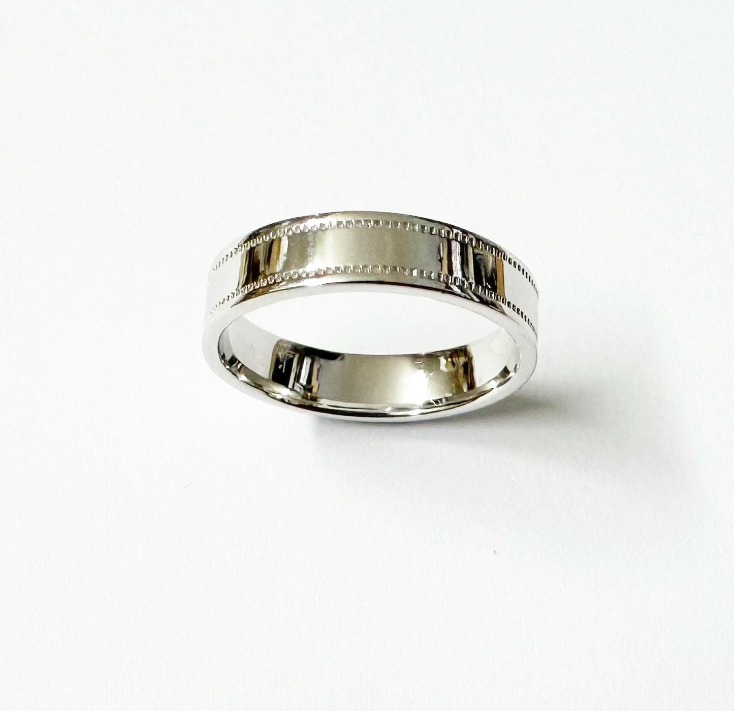 Men's 4.5 mm Silver Wedding Ring
