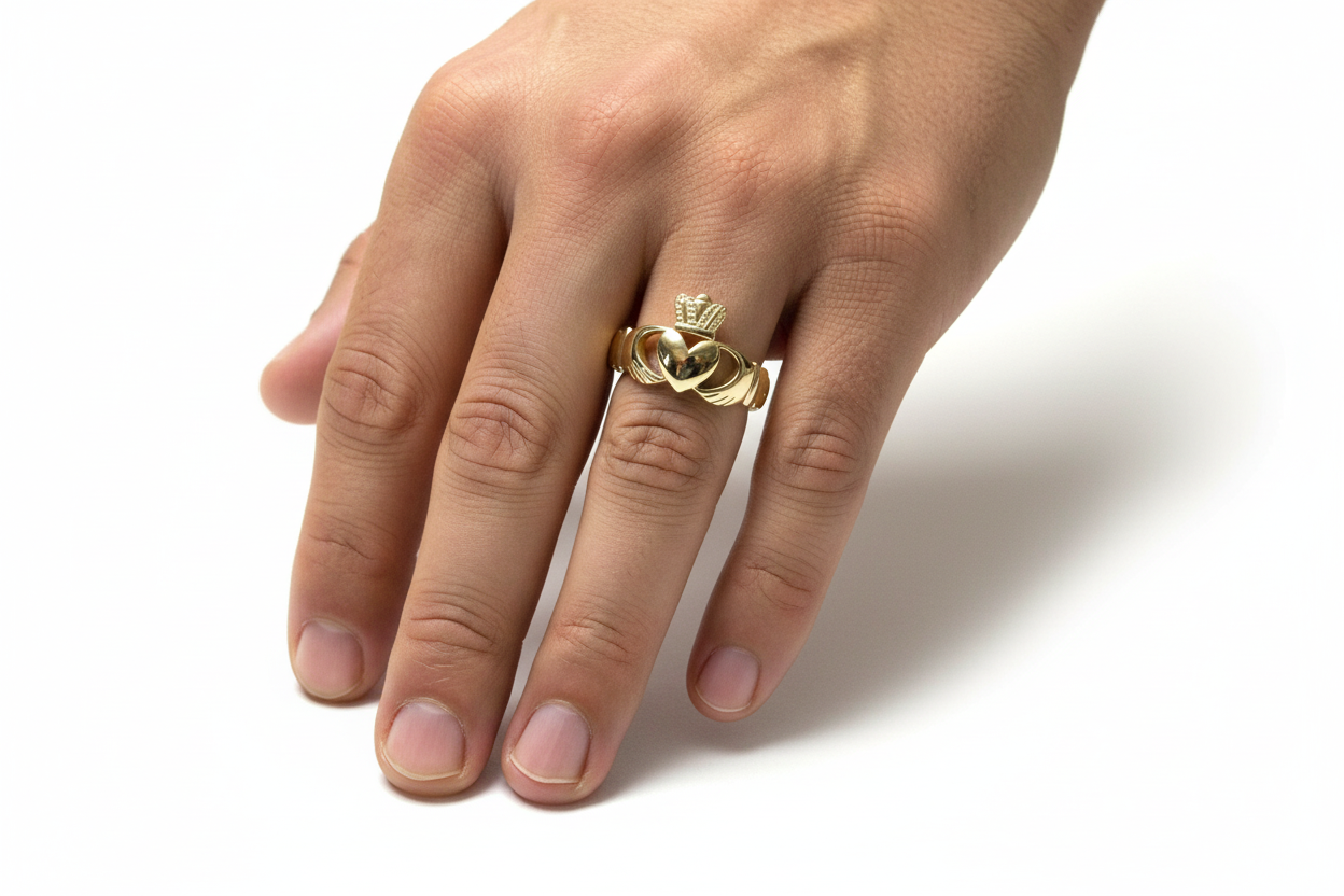 Men's Claddagh 9ct Yellow Gold Heavy Weight Solid Ring - Sizes R-Z