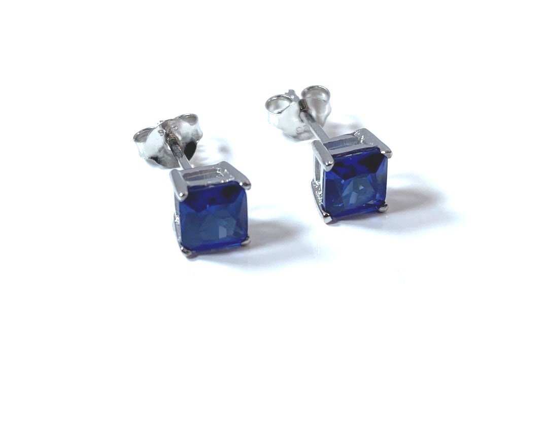 Birthstone CZ Square Stone Claw Silver Stud Earrings Classic Set