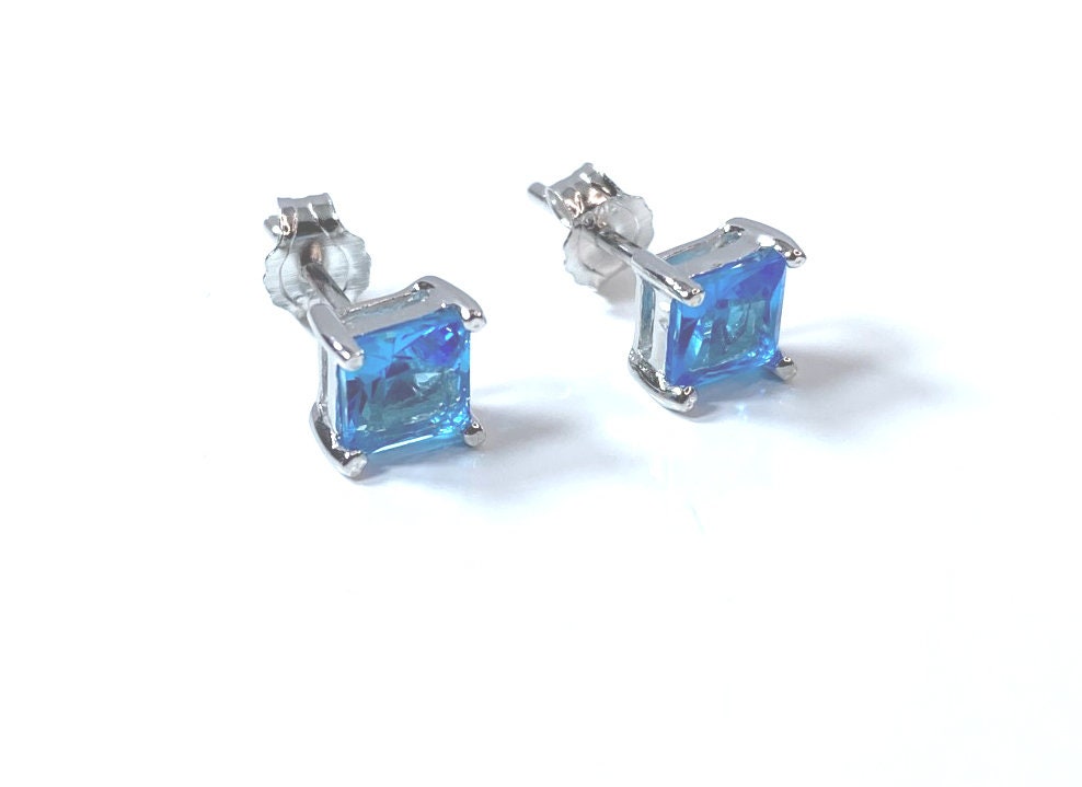 Birthstone CZ Square Stone Claw Silver Stud Earrings Classic Set
