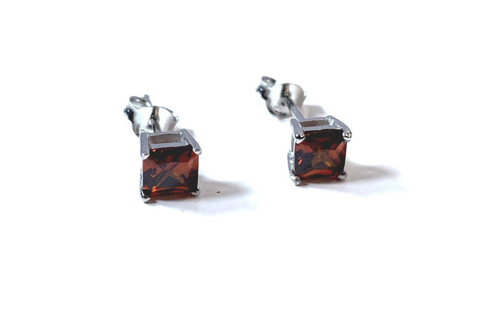 Birthstone CZ Square Stone Claw Silver Stud Earrings Classic Set