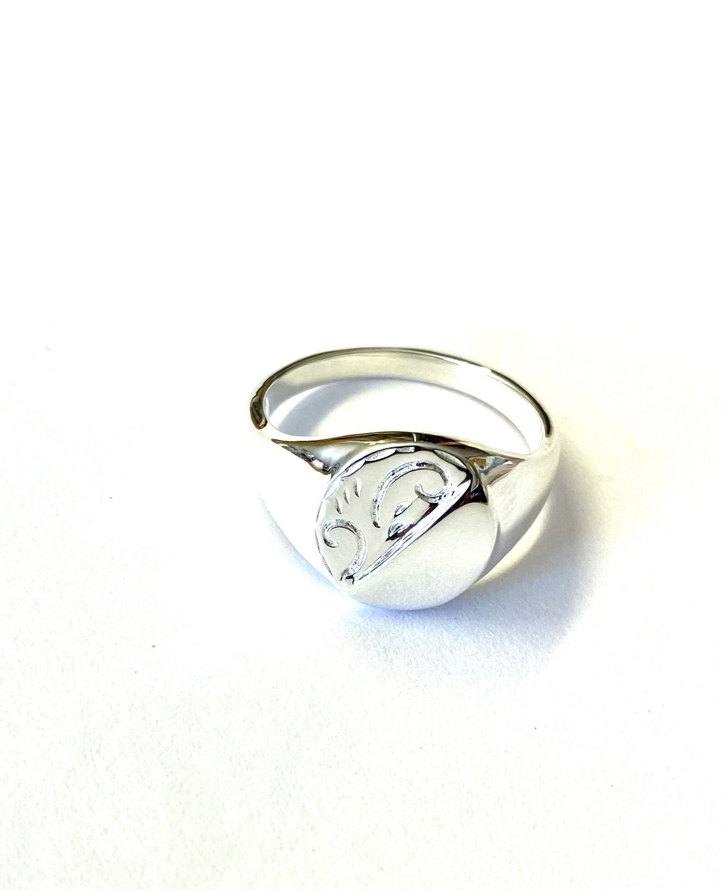 Men's Signet Sterling Silver 13.2 mm x 12.0 mm Heavyweight Oval Shape Ring