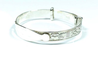Kids Claddagh Expandable Bangle With Engravable Disc