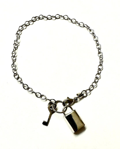 Padlock and key Sterling Silver Design Bracelet