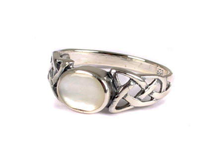 Celtic Silver Stone set Ring with trinity Knot design on the Shoulders Mother Of Pearl