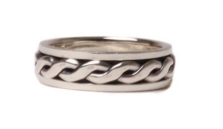Men's Celtic Silver Spinner Ring - Celtic Knot Design